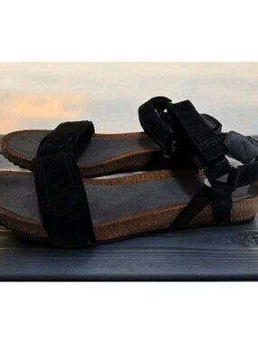 Teva Suede Leather Strappy Sandals Wedge 10 Mahonia Stitch Comfort Minimalist